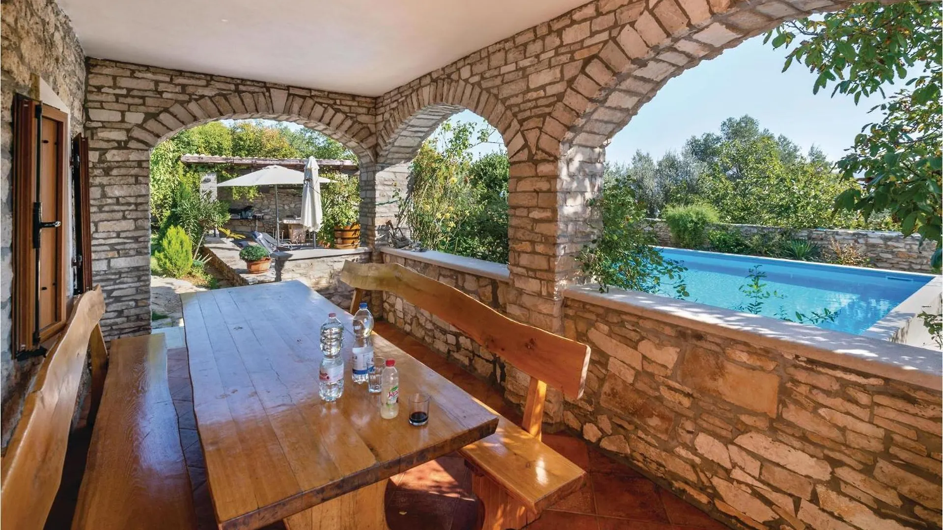 4 Bedroom Cozy Home In Rakalj Prázdninový dům