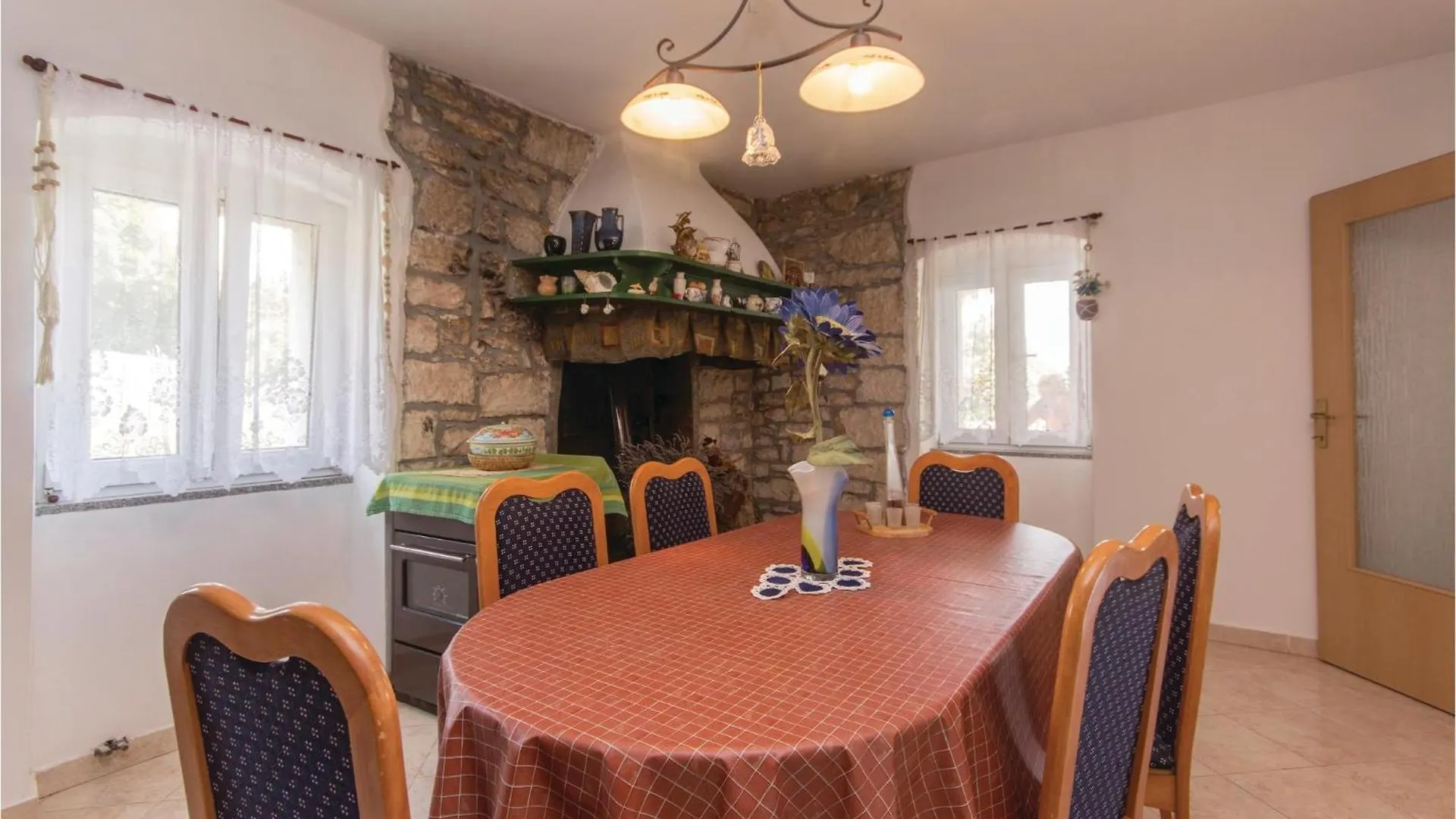 Prázdninový dům 4 Bedroom Cozy Home In Rakalj